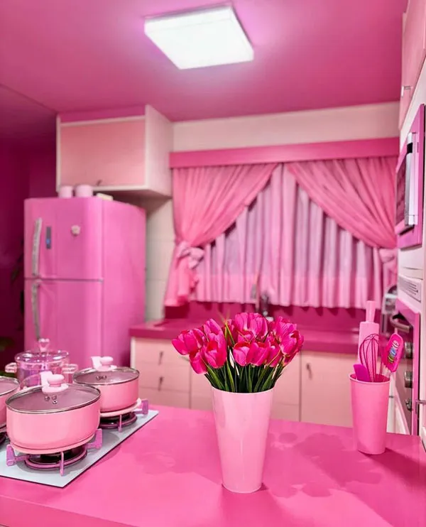 40 مدل دکوراسیون صورتی آشپزخانه کیوت؛ وقتی آشپزخونت تبدیل به یک فضای دلبرانه میشه! 14 Pink kitchen decoration 11