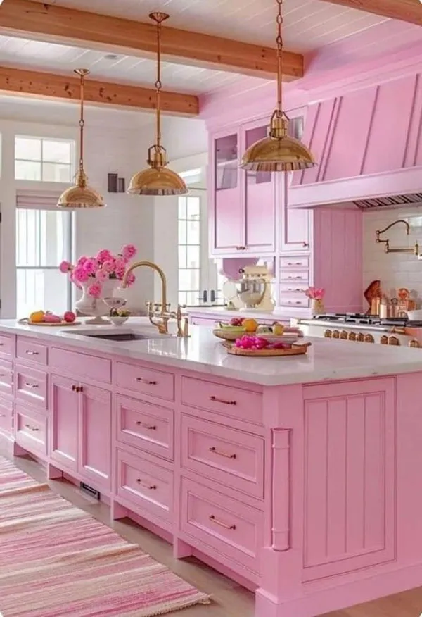 40 مدل دکوراسیون صورتی آشپزخانه کیوت؛ وقتی آشپزخونت تبدیل به یک فضای دلبرانه میشه! 27 Pink kitchen decoration 22