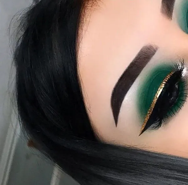 چند مدل سایه چشم دخترانه ترندی و لاکچری 1404 5 Several eye shadow models 2