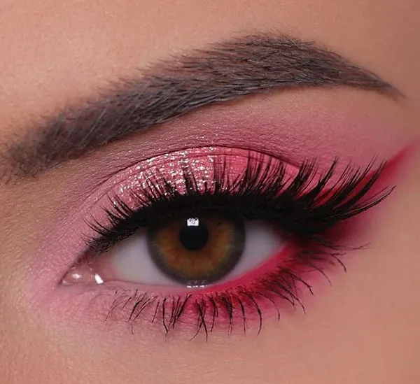 چند مدل سایه چشم دخترانه ترندی و لاکچری 1404 26 Several eye shadow models 25