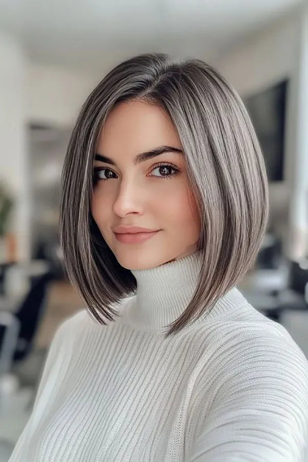 Short bob model 6