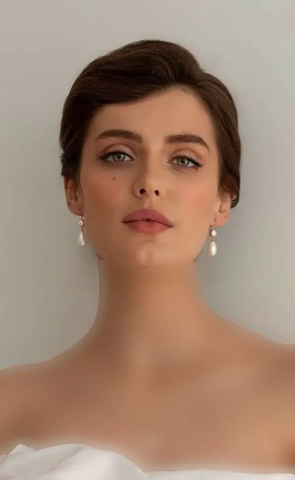 The best hairstyle for women with long faces 7
