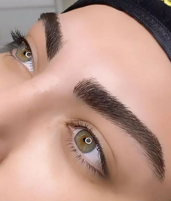 جدیدترین مدل ابرو فیبروز پهن 1404؛ استایلی که همه عاشقشن! 15 The latest model of wide fibrous eyebrows 8