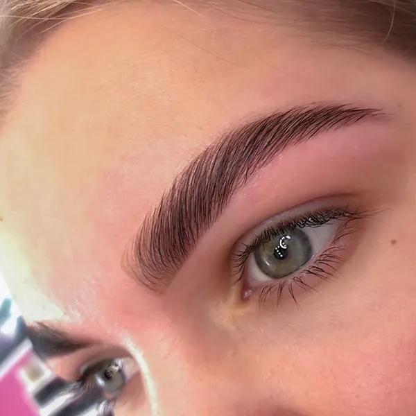This years fashionable wide eyebrow model for girls 21