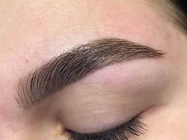 This years fashionable wide eyebrow model for girls 23
