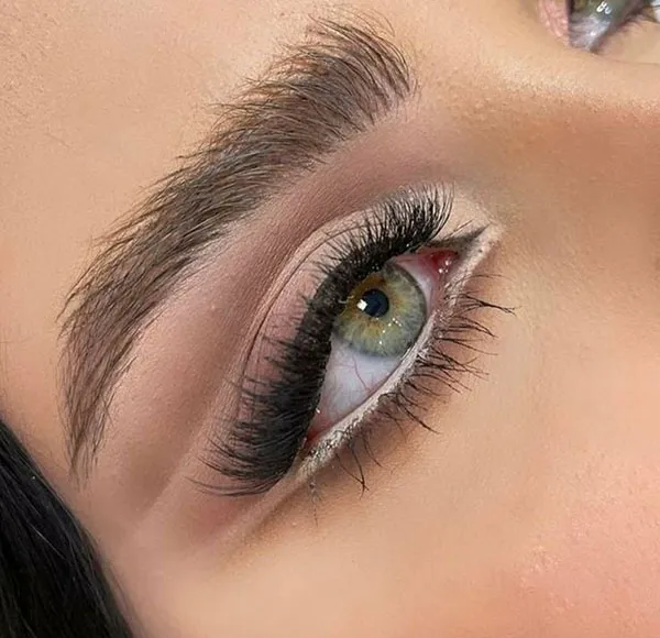 10 ایده اموزش سایه زدن چشم مجلسی؛ با این ترفندا چشمات درشت تر وجذاب تر میشه! 30 Tutorial on applying eyeshadow to the wedding dress 27
