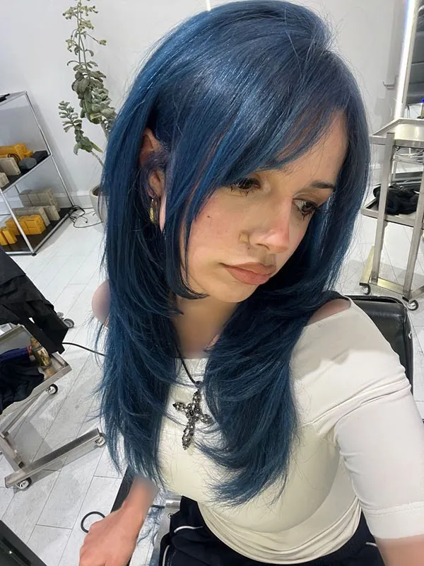 انواع رنگ مو آبی 2025؛ از کاربنی لاکچری تا پاستلی فانتزی💙 29 Types of blue hair color 26