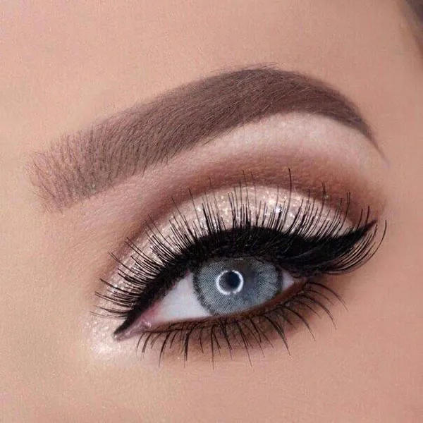 White eye shadow 5