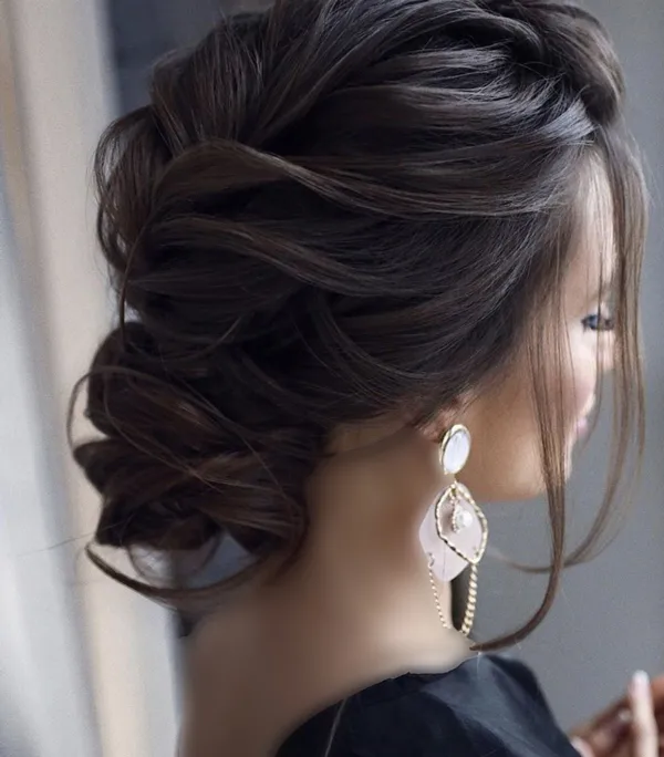 new european chignon hairstyles diakoland photo 28