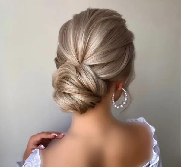 new european chignon hairstyles diakoland photo 6