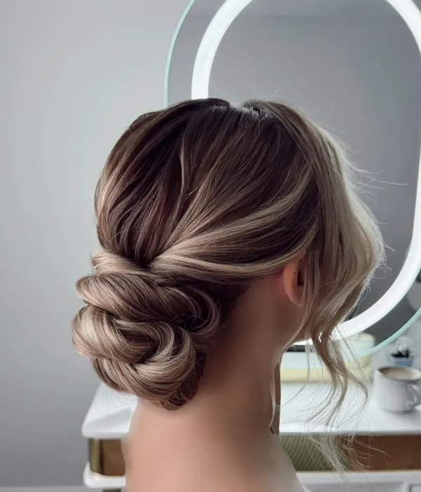 new european chignon hairstyles diakoland photo 7