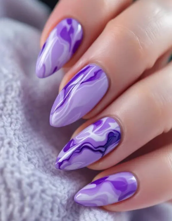 طراحی و دیزاین ناخن بنفش 2025؛ دیزاینایی که امسال ترند شدن و استایلتو خاصتر میکنن💜 17 purple nails trend diakoland photo 13