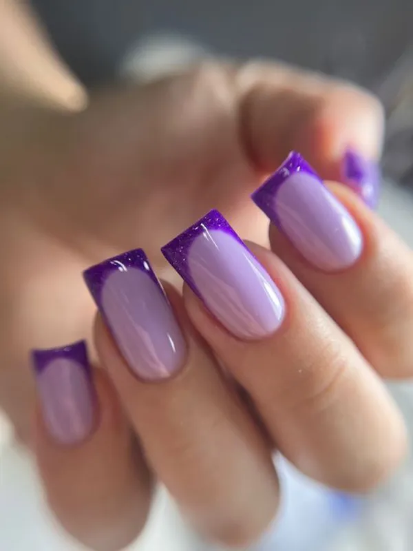 طراحی و دیزاین ناخن بنفش 2025؛ دیزاینایی که امسال ترند شدن و استایلتو خاصتر میکنن💜 15 purple nails trend diakoland photo 8