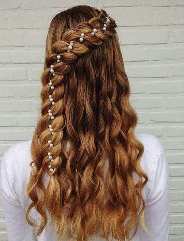 A few stylish and classy girls hair weaves with pearls 9
