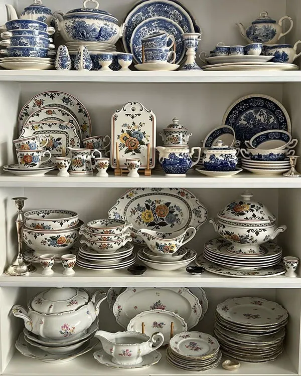 Arrangement of bridal china in the cabinet 3