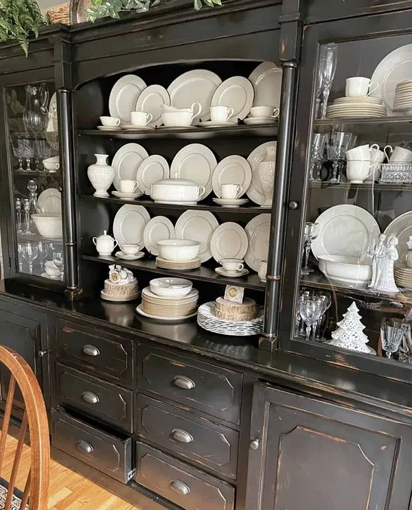 Arrangement of bridal china in the cabinet 5