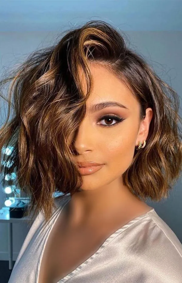 Beautiful short hairstyle 32