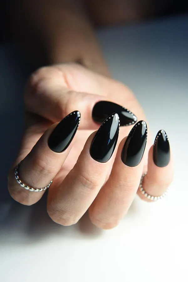 Black nail implant 28