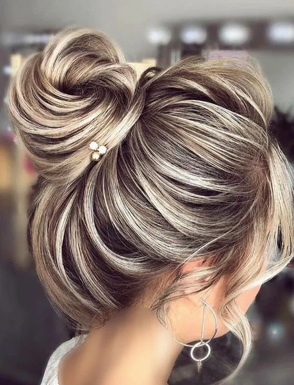 رنگ مو هایلایت عروس؛ ترندترین رنگها برای عروسخانومای 2025 10 Bridal Highlight Hair Color 7