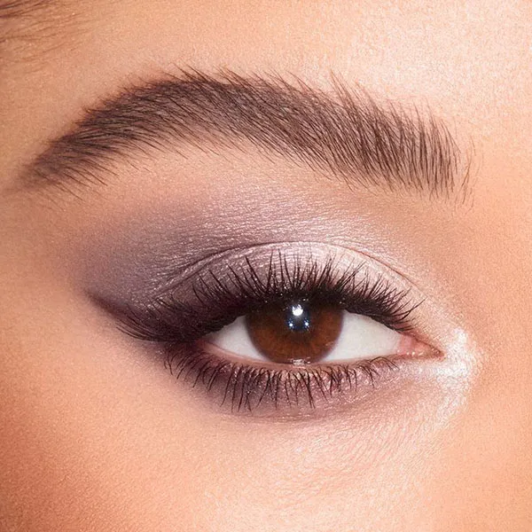 Bright eye shadow 1