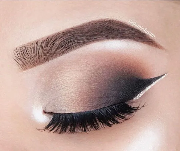 Bright eye shadow 12