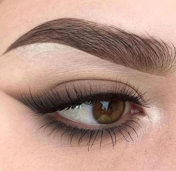 Bright eye shadow 18