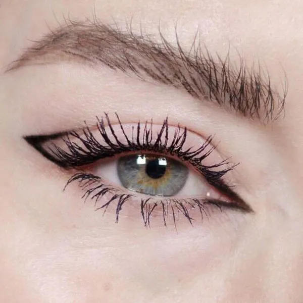 Bright eye shadow 8