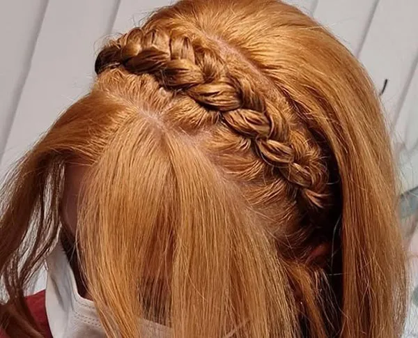 Bun hair weave in front of the head 31