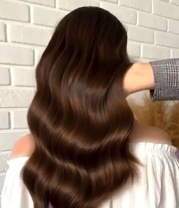32 مدل رنگ مو قهوه ای شکلاتی تیره؛ ترند محبوب پاییز و زمستون 😍 28 Dark chocolate brown hair color 26