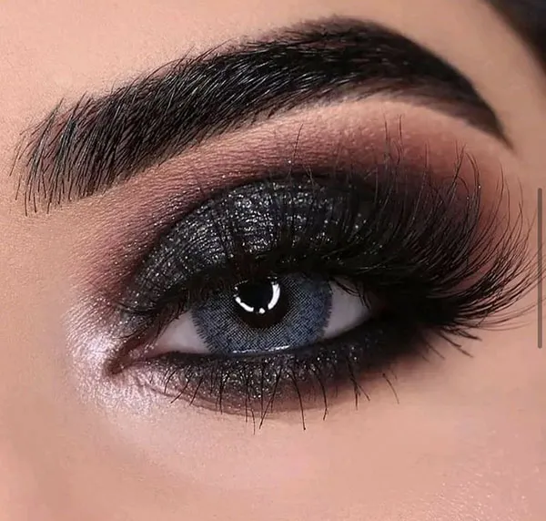 Dark eye makeup 12