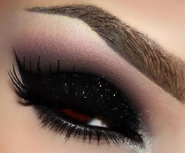 Dark eye makeup 14