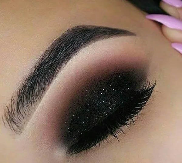Dark eye makeup 15