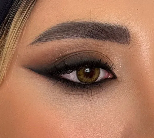 Dark eye makeup 17