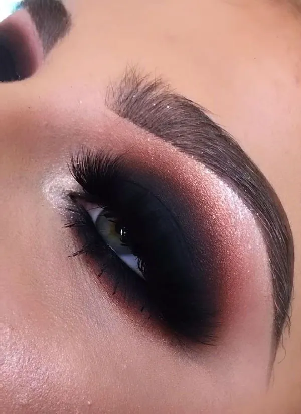 Dark eye makeup 3
