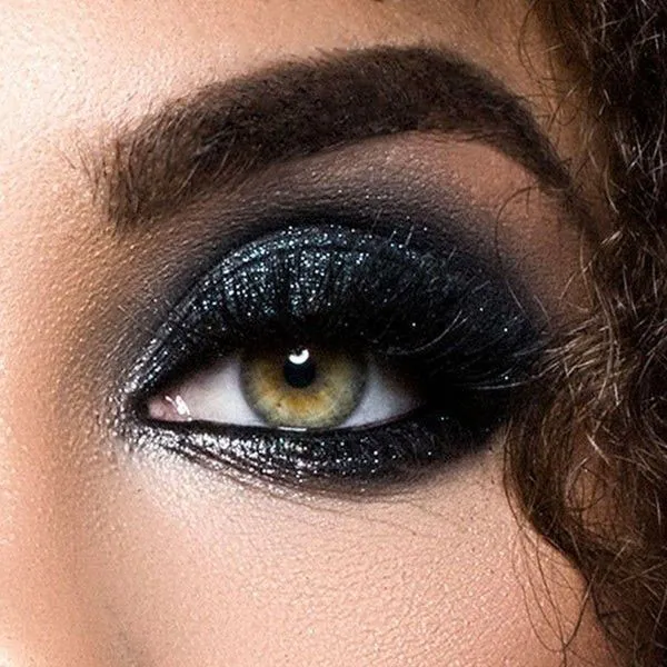 Dark eye makeup 6