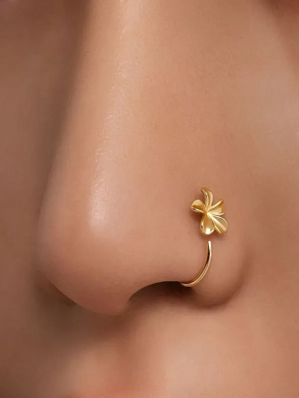 Delicate piercing model 19