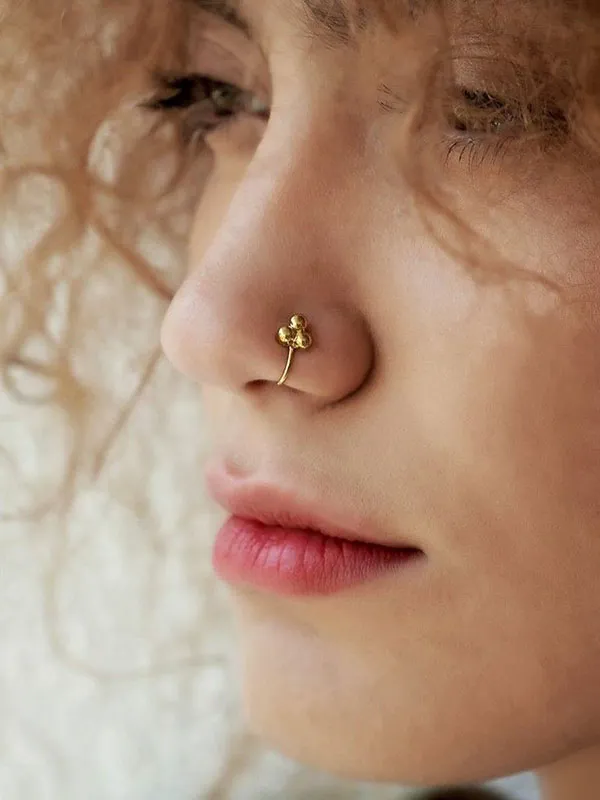 Delicate piercing model 20
