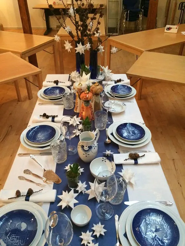 Dining table arrangement 6