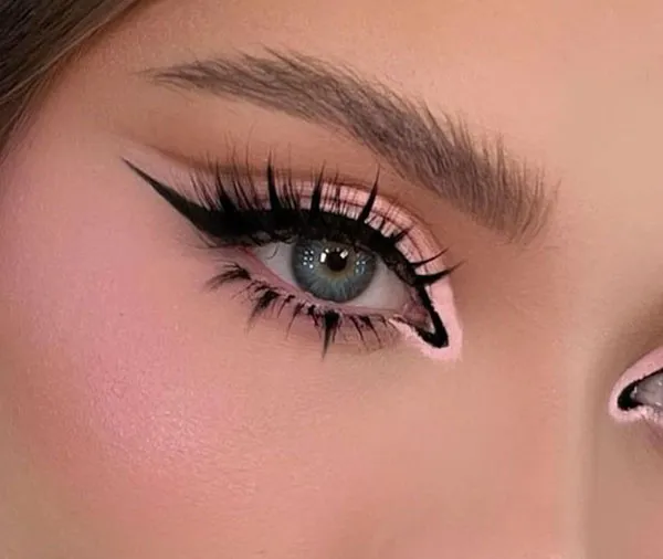 Doll eye makeup 26