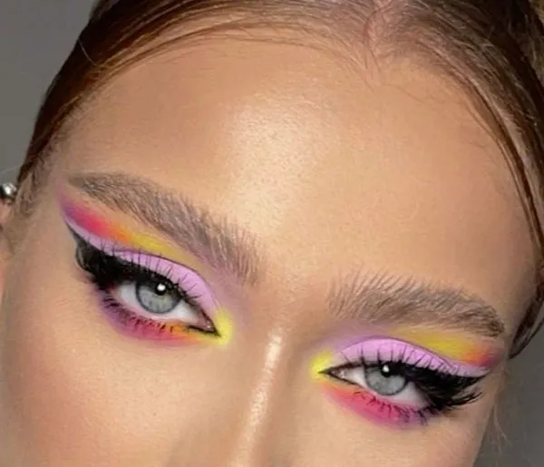 Doll eyeshadow 13