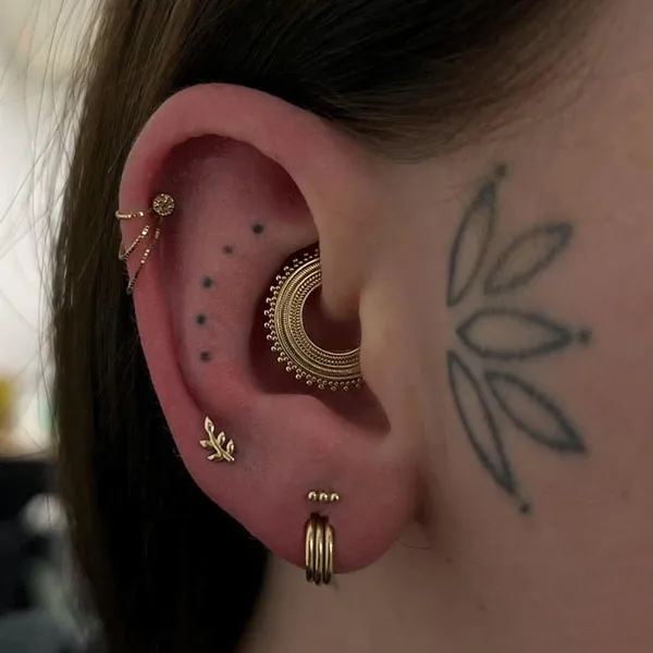Ear piercing 21