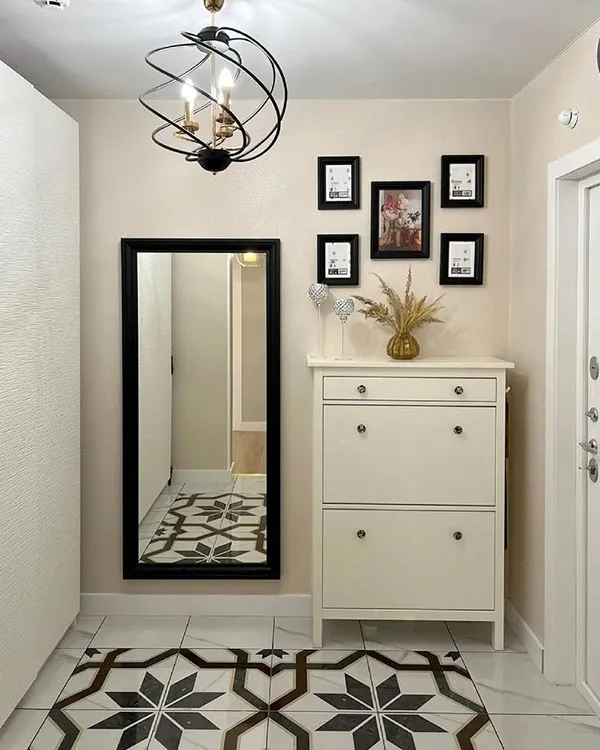 Entrance decoration 9