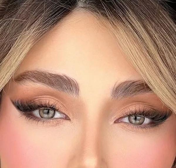 Eye makeup photo 17