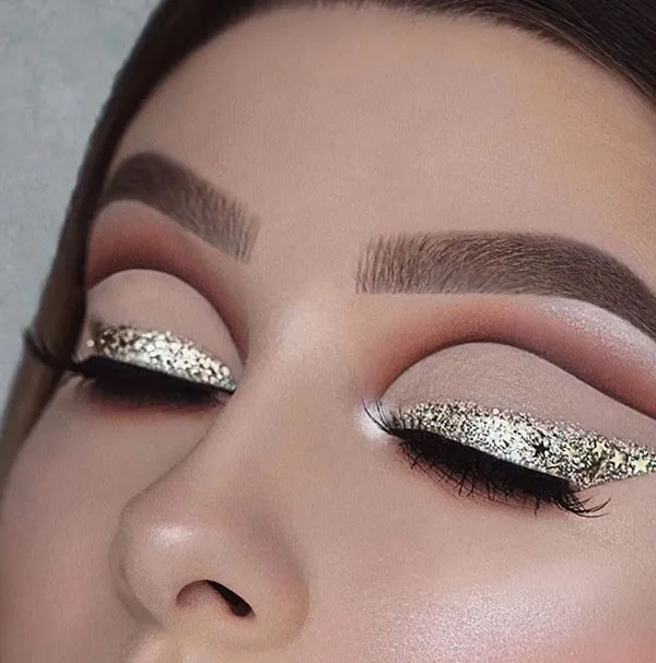 Eye makeup photo 19