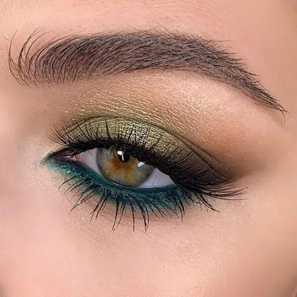 Eye makeup photo 20