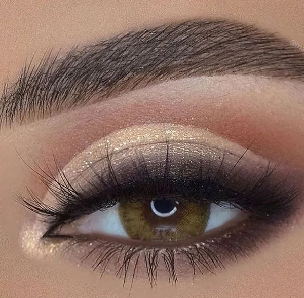 Eye shadows are trending 12