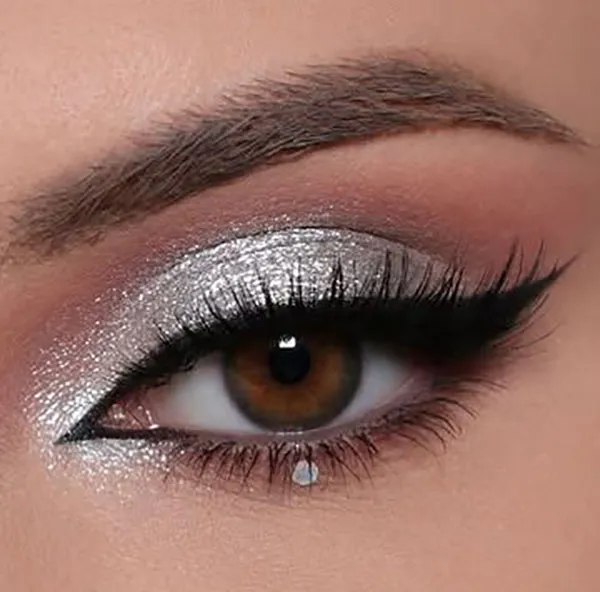 Eye shadows are trending 2