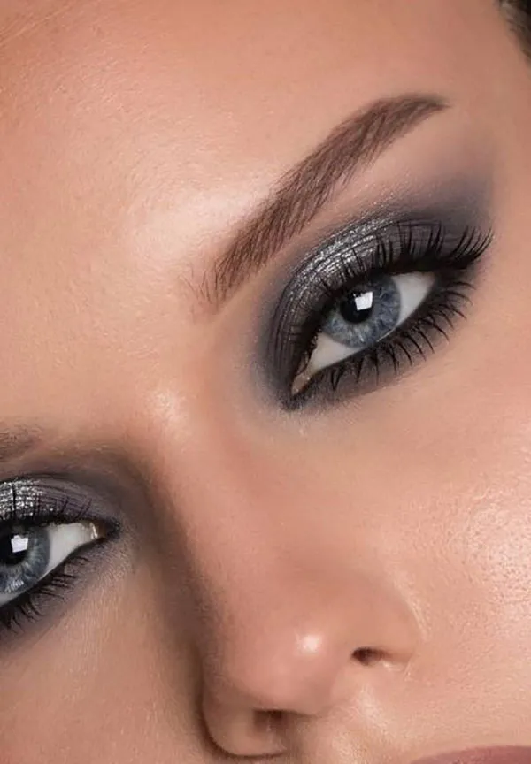 Eye shadows are trending 25