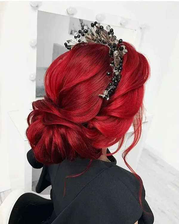 32 رنگ مو قرمز فانتزی؛ برای دخترایی که میخوان متفاوت بدرخشن 😍 18 Fantasy red hair color 14