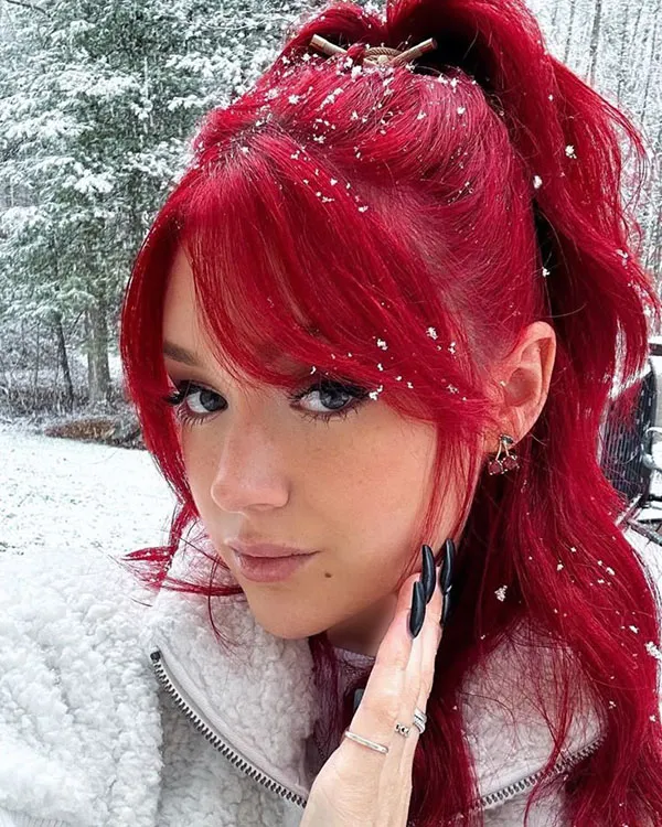 32 رنگ مو قرمز فانتزی؛ برای دخترایی که میخوان متفاوت بدرخشن 😍 25 Fantasy red hair color 21